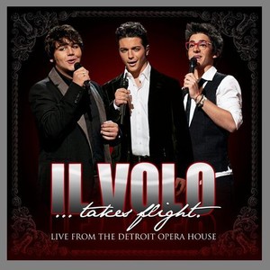 Takes Flight - Live From The Detroit Opera House (Special Edition)