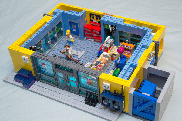 LEGO The Simpsons Kwik-E-Mart 71016