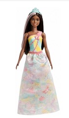 Barbie Księżniczka FXT16